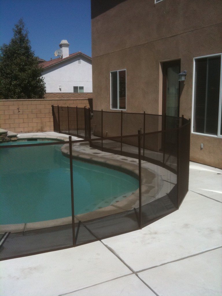 Safest Pool fence has a Pool Gate